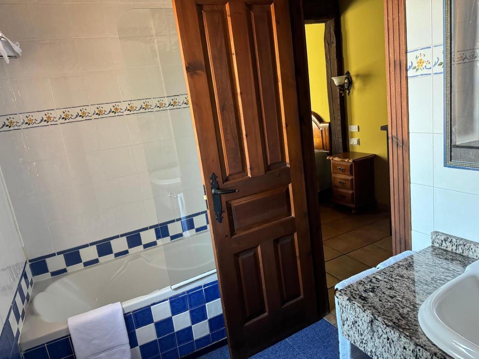La Venta De Quijas Bed & Breakfast Bagian luar foto