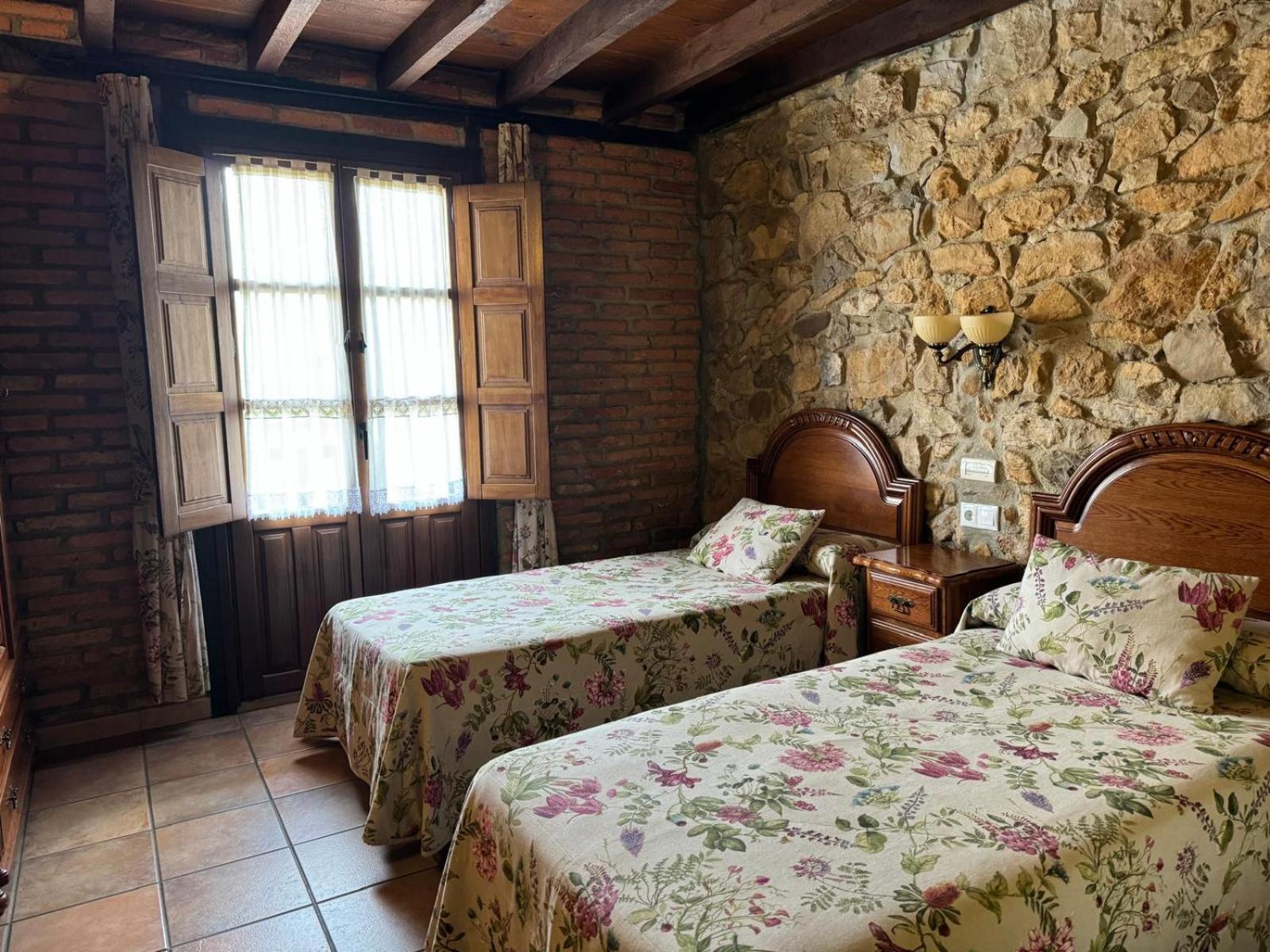 La Venta De Quijas Bed & Breakfast Bagian luar foto